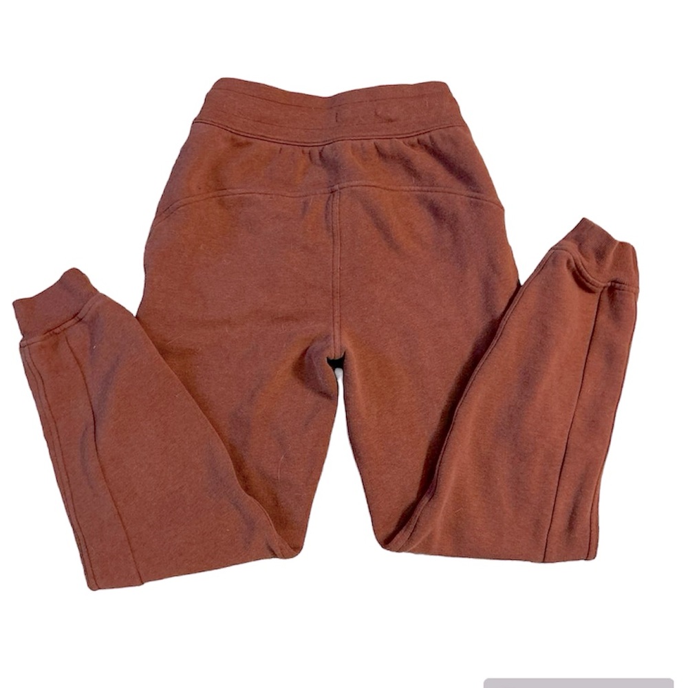 Lululemon scuba jogger size 4